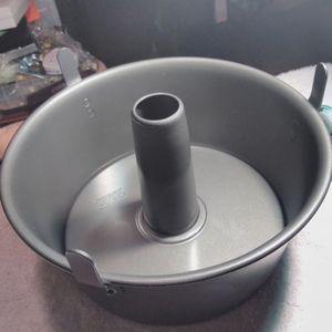 Chicago Metallic Pound Cake Pan